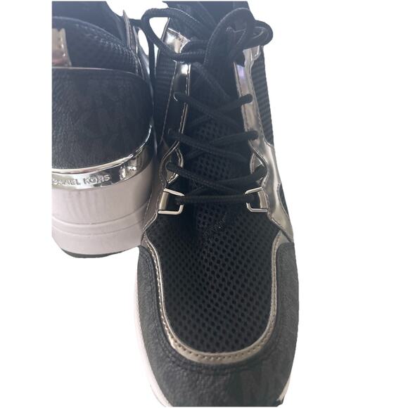 Michael Kors Georgie Wedge Black And Silver Logo With Mesh Top. Size 7 - Picture 5 of 6